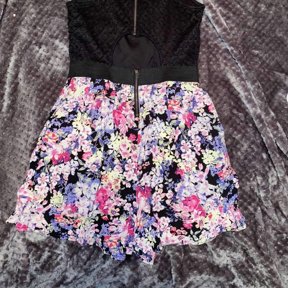 Romper - Picture 2 of 2